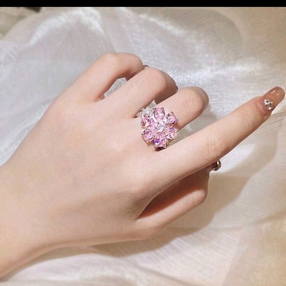Beautiful Statement Flower Pink White Cubic Zirconia Silver Plated Ring Size 5 - Picture 4 of 13